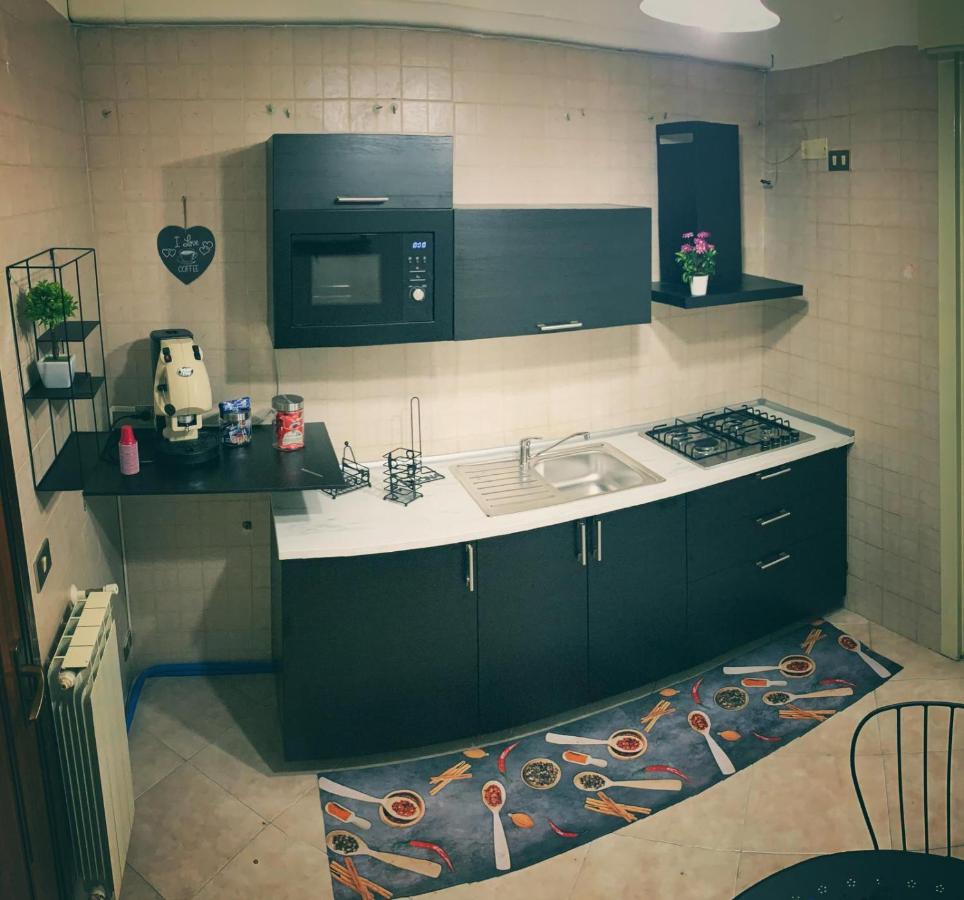 Da Patrizia E Valerio Apartment ปาแลร์โม ภายนอก รูปภาพ