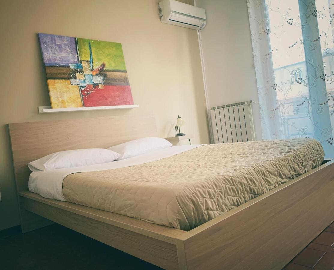 Da Patrizia E Valerio Apartment ปาแลร์โม ภายนอก รูปภาพ