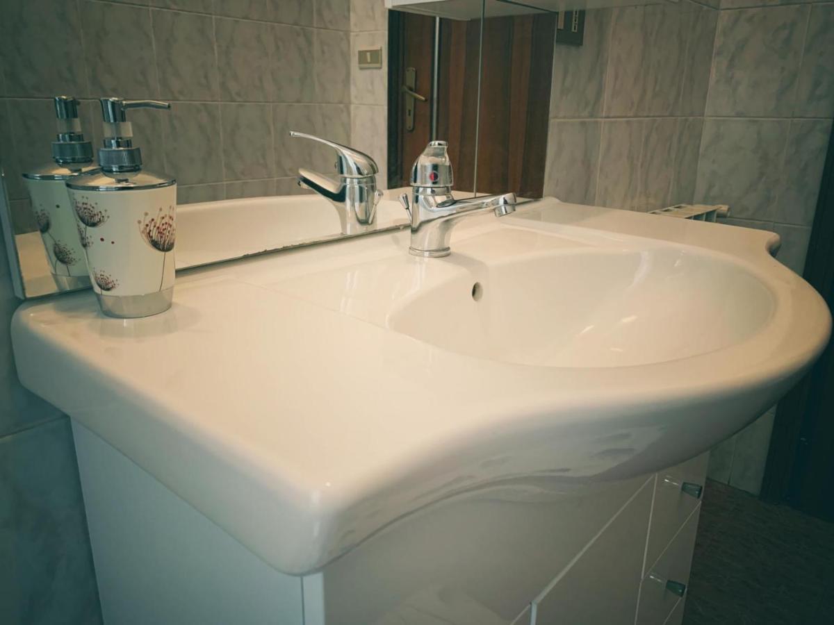 Da Patrizia E Valerio Apartment ปาแลร์โม ภายนอก รูปภาพ
